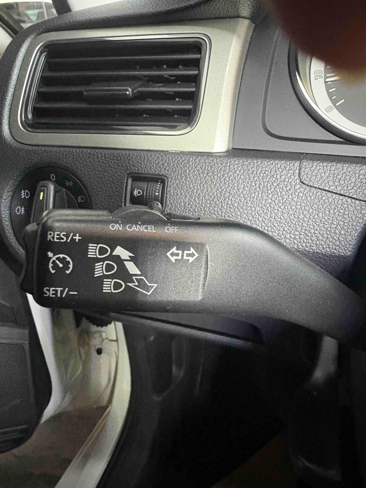 Skoda Scala 2019 thumb 8