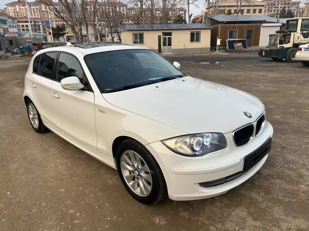 BMW 1 серии 2011 thumb 10