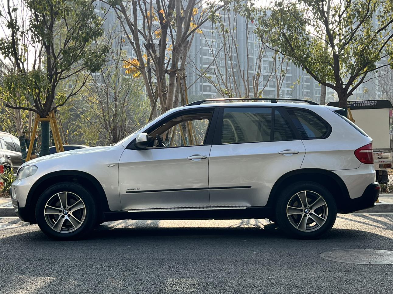 BMW X5 2009 thumb 2