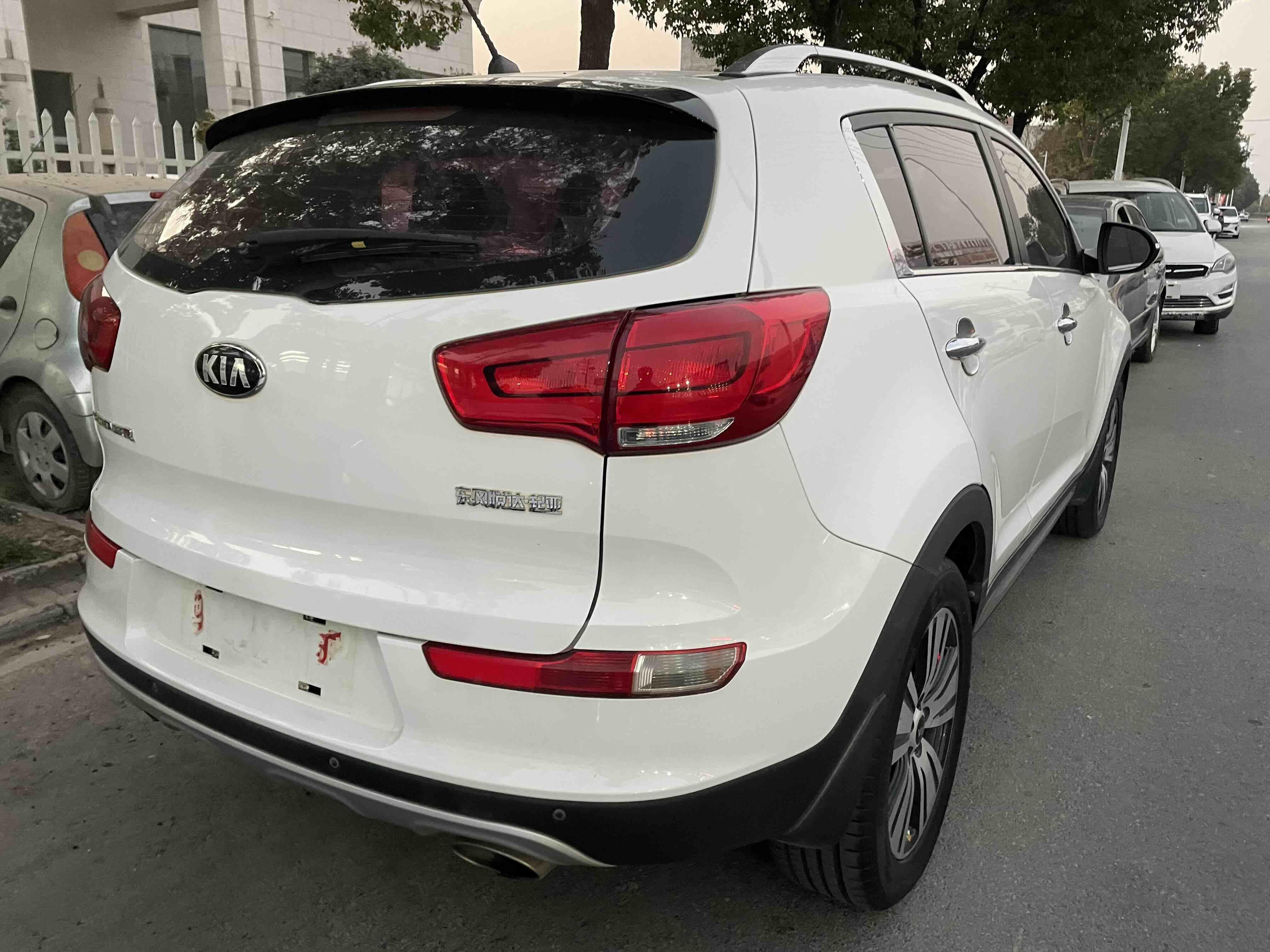 Kia Sportage 2016 thumb 2