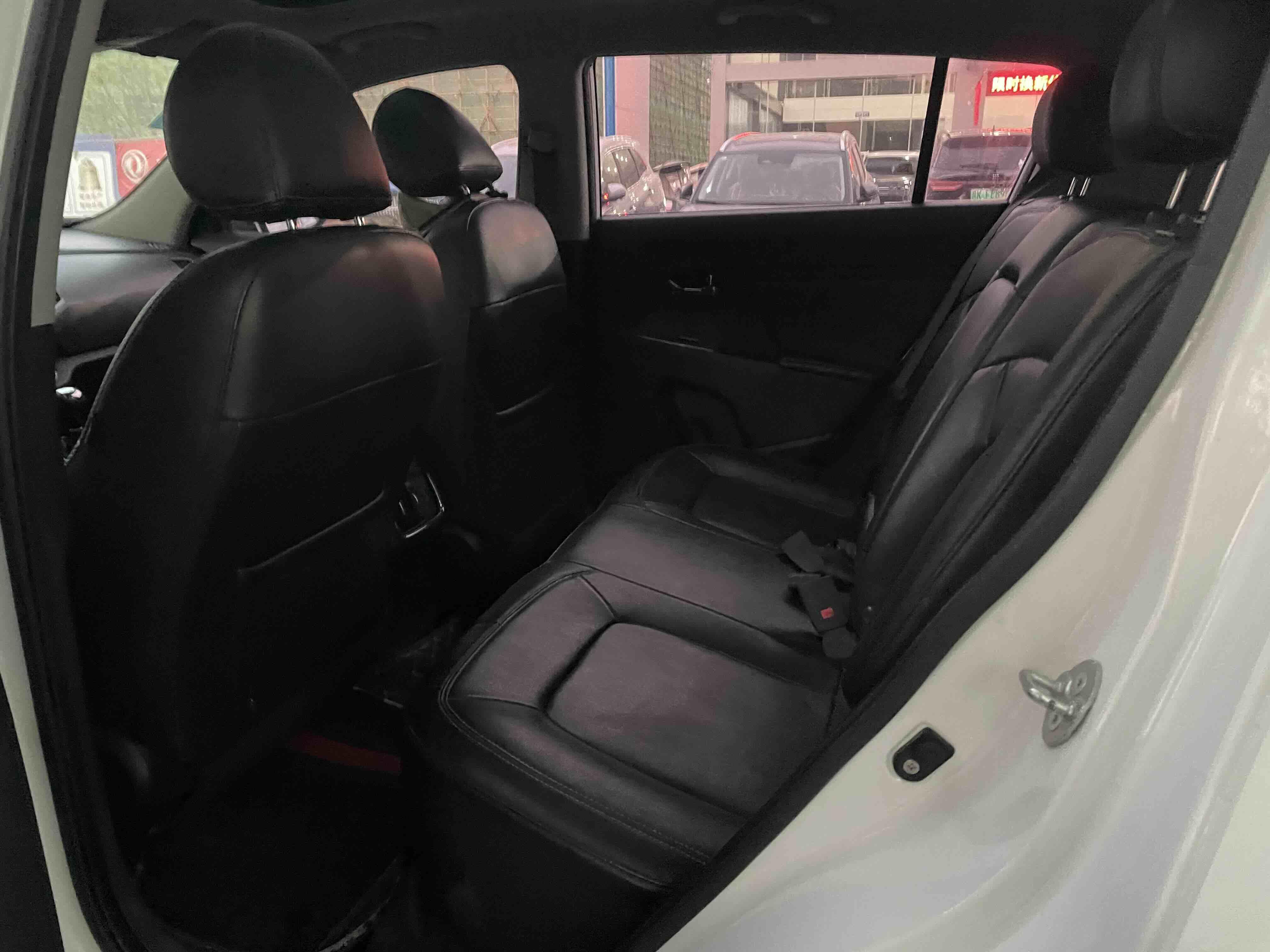Kia Sportage 2016 thumb 6