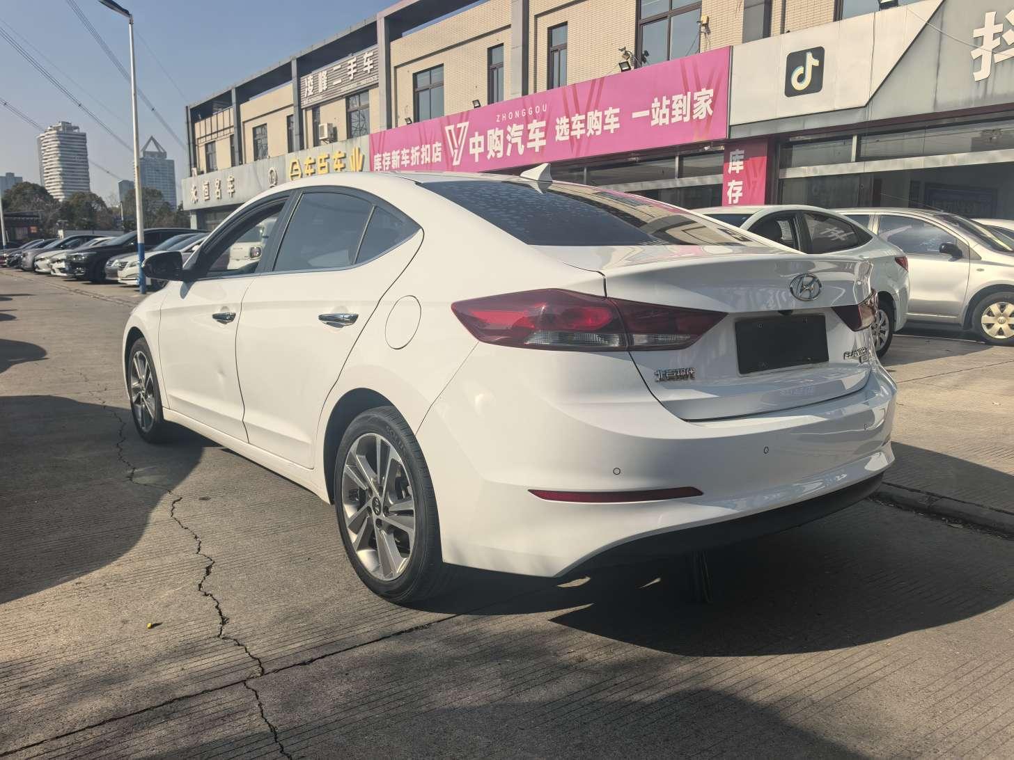 Hyundai Elantra 2019 thumb 2