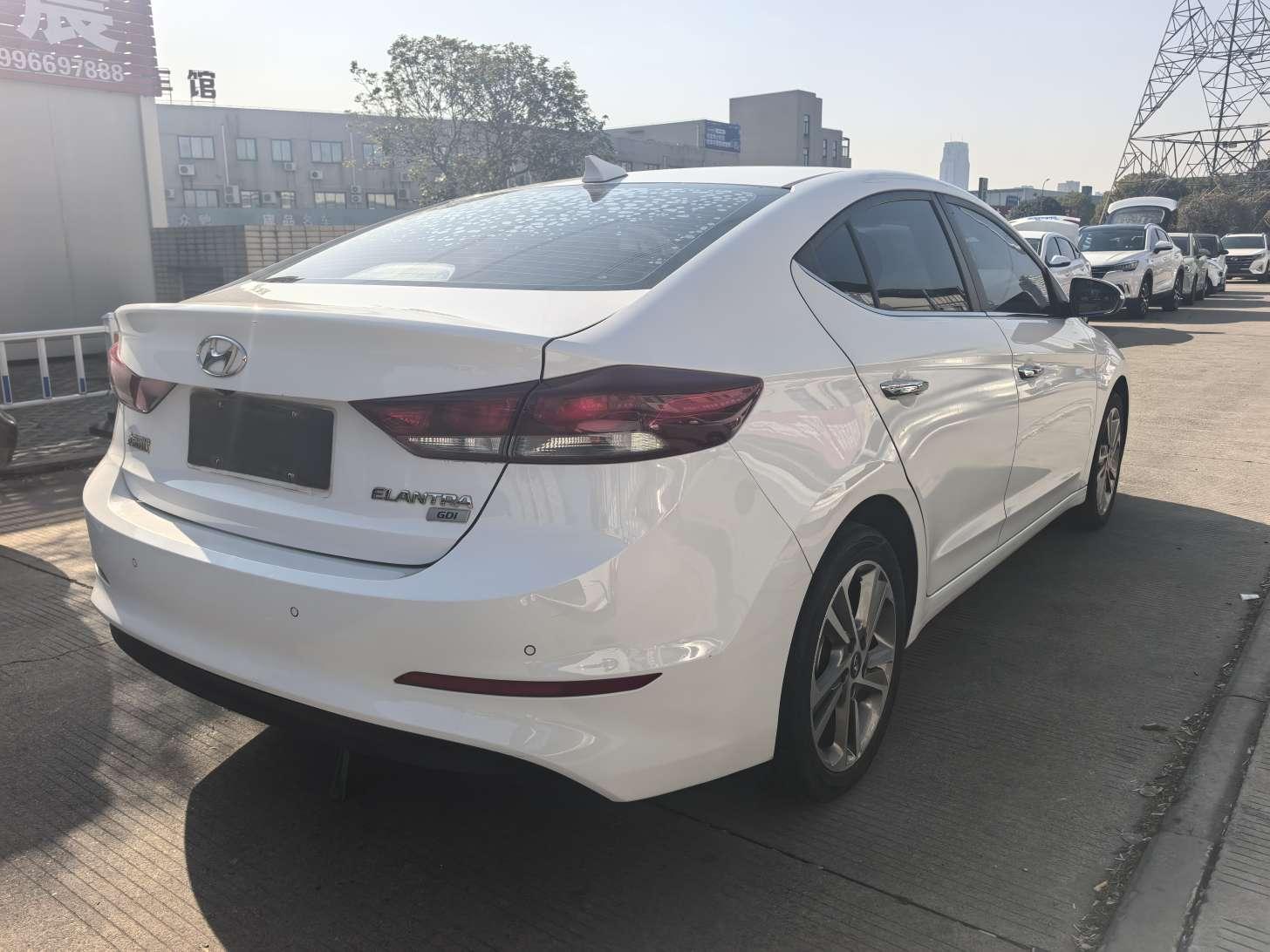 Hyundai Elantra 2019 thumb 4