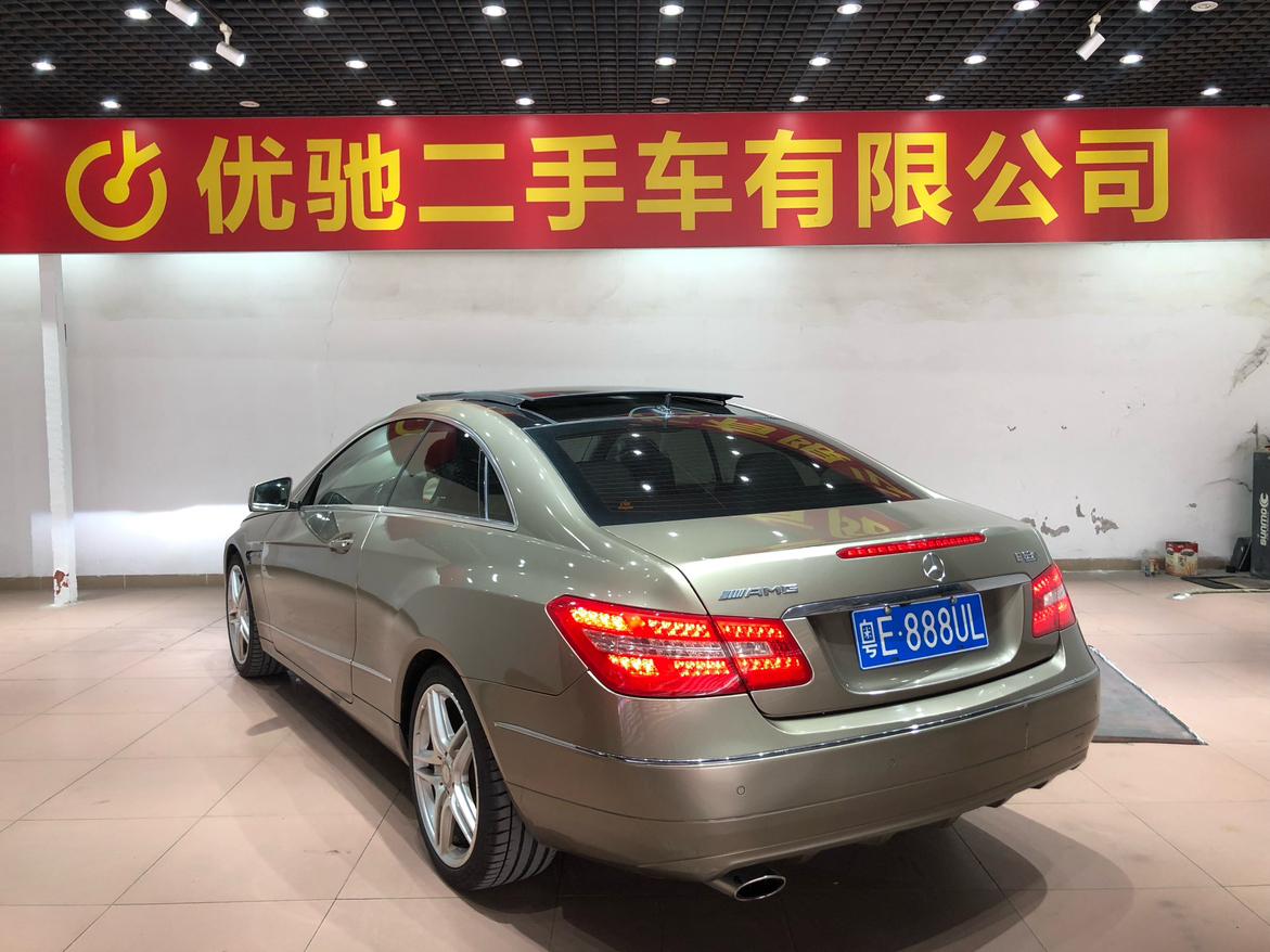 Mercedes-Benz E-Class 2011 thumb 3