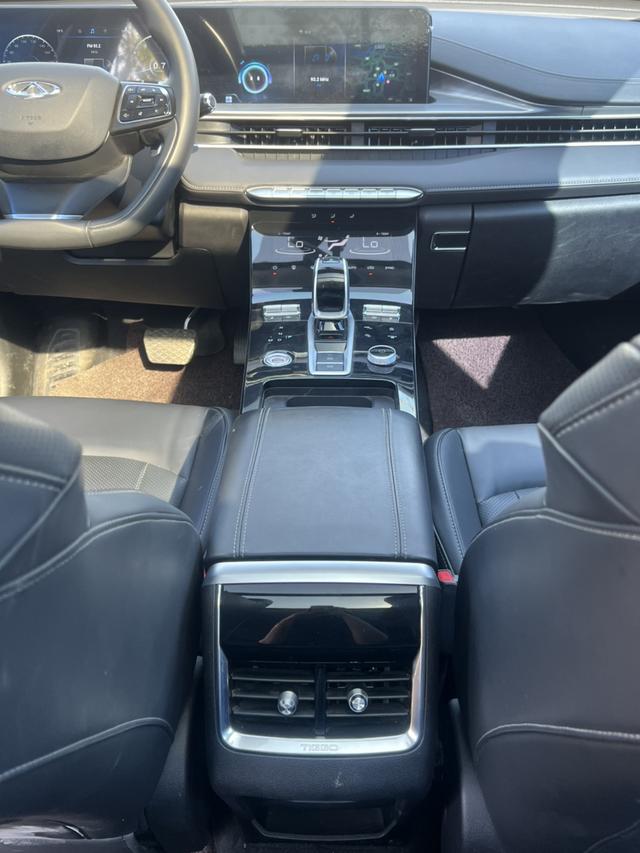 Chery Tiggo 8 2022 thumb 11