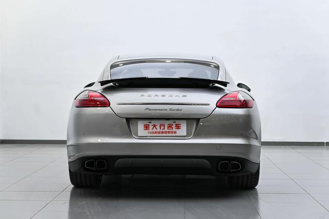 Porsche Panamera 2010 thumb 2