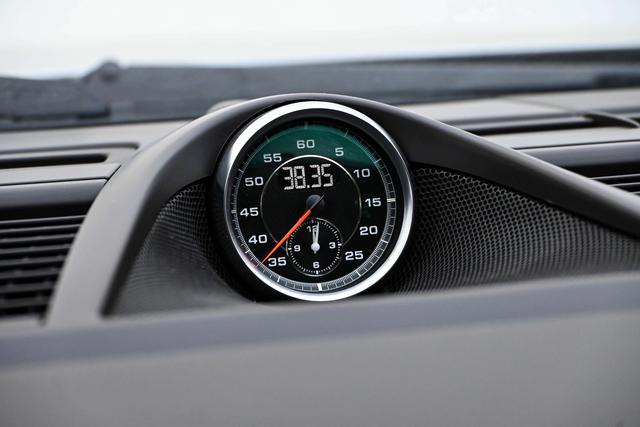Porsche Panamera 2010 thumb 7