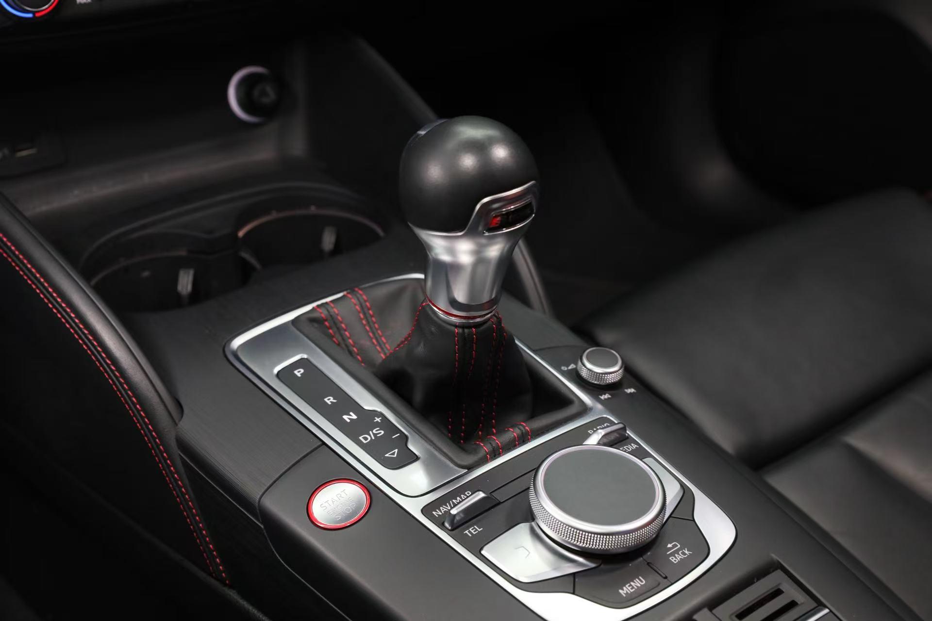 Audi S3 2019 thumb 10