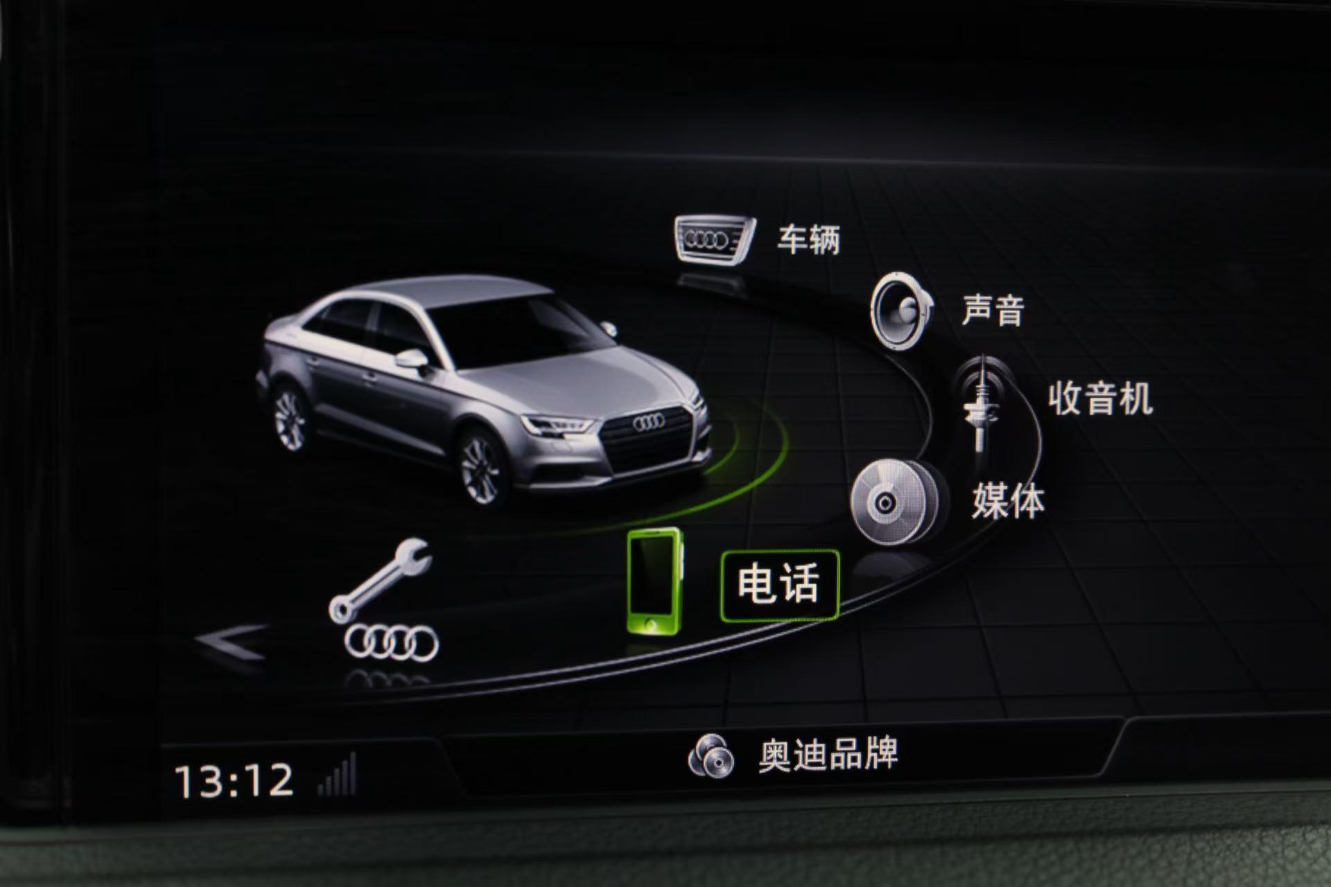 Audi S3 2019 thumb 11