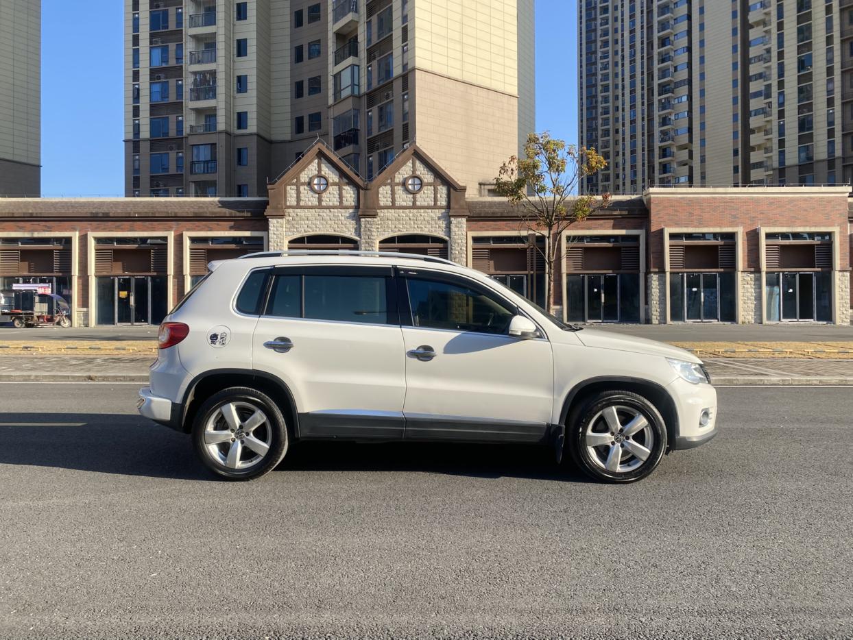Volkswagen Tiguan 2012 thumb 5