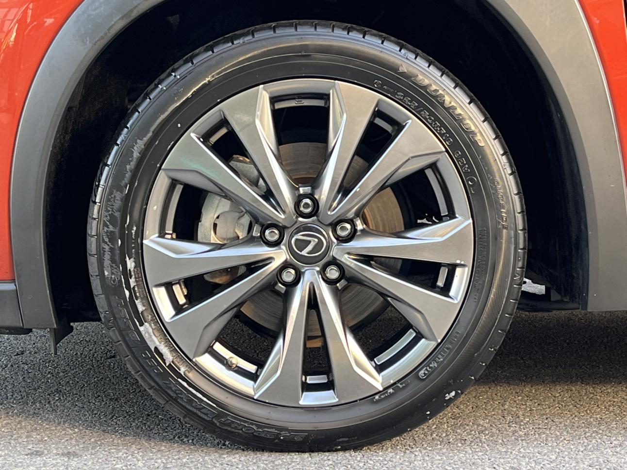 Lexus UX 2020 thumb 8