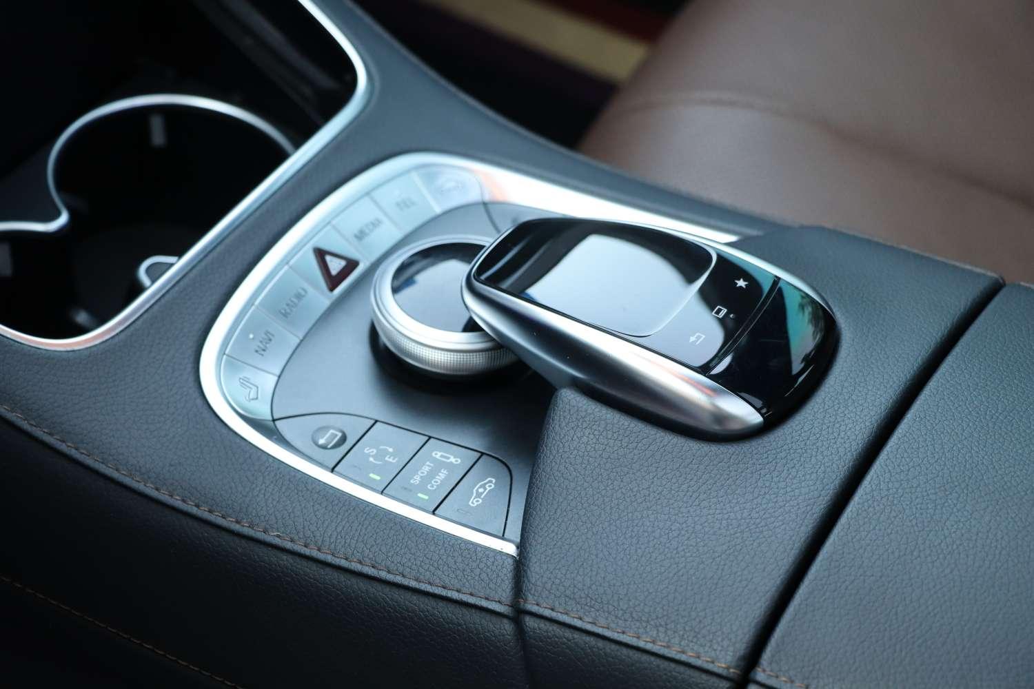 Mercedes-Benz S-Class 2015 thumb 7