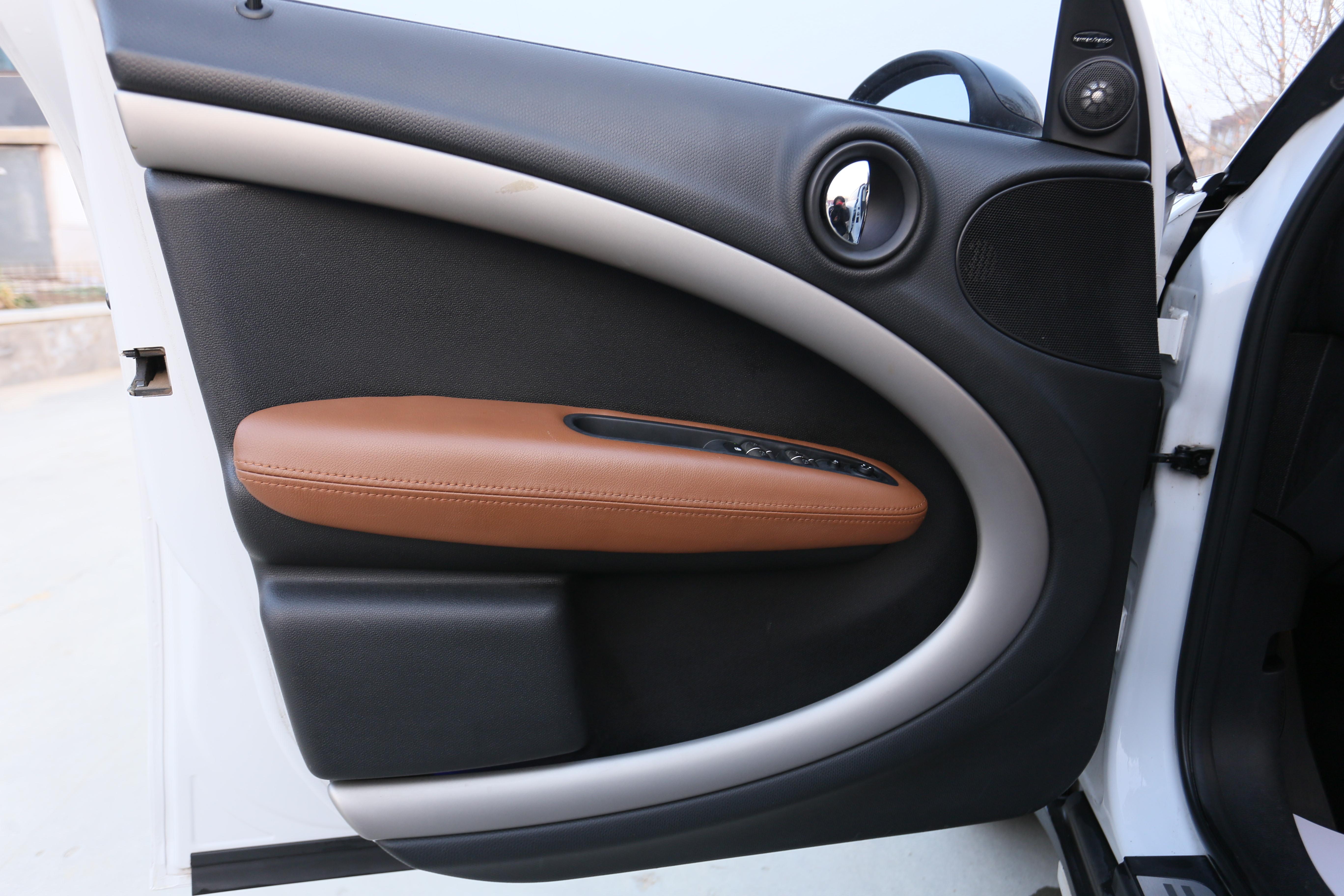Mini Countryman 2016 thumb 5