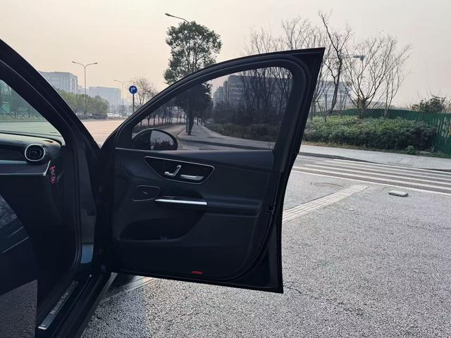 Mercedes-Benz GLC 2023 thumb 6