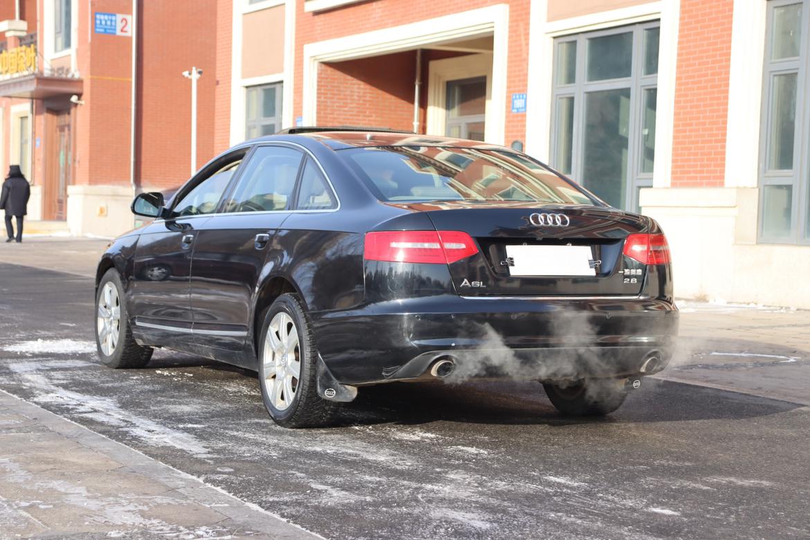 Audi A6 2010 thumb 11