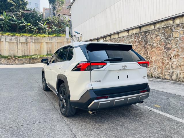 Toyota RAV4 2022 thumb 2
