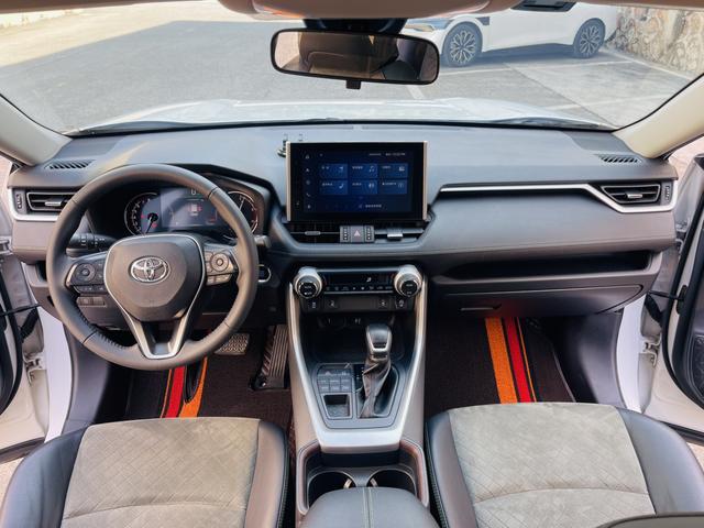 Toyota RAV4 2022 thumb 9