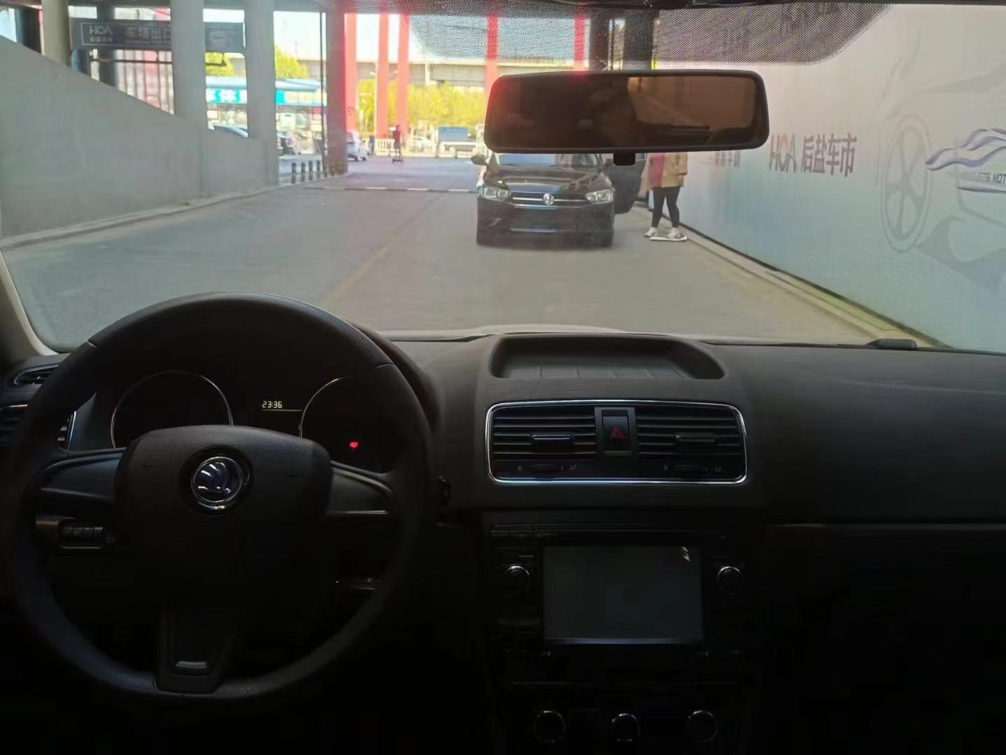 Skoda Yeti 2016 thumb 6
