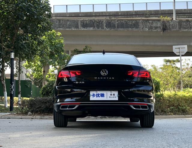 Volkswagen Magotan 2025 thumb 2