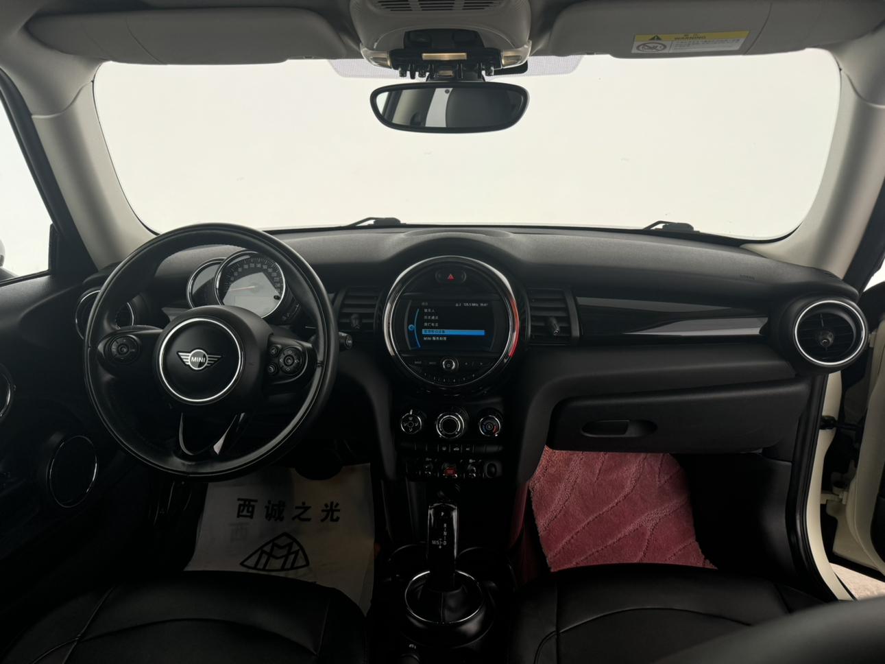 Mini Hatch 2019 thumb 5
