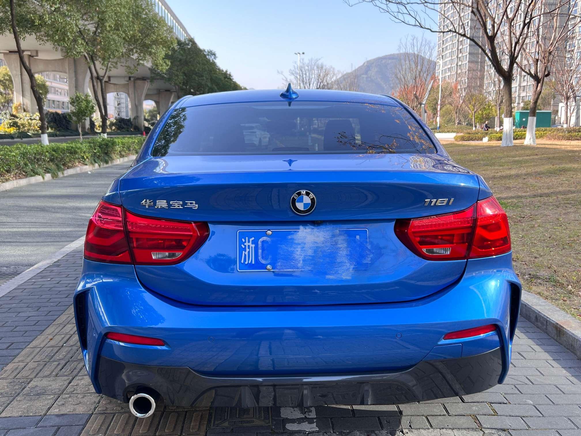 BMW 1 серии 2019 thumb 4