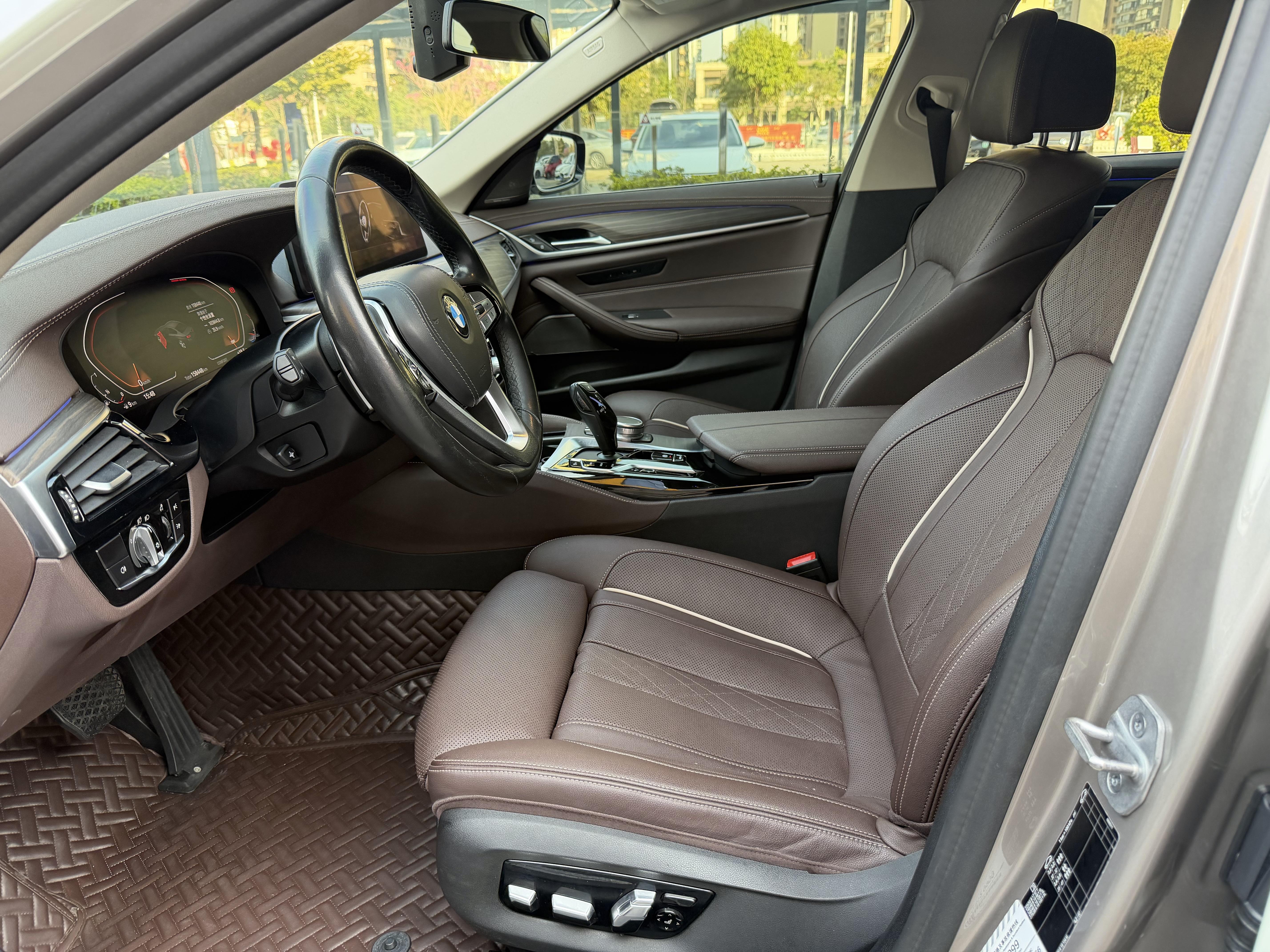 BMW 5 серии 2021 thumb 11