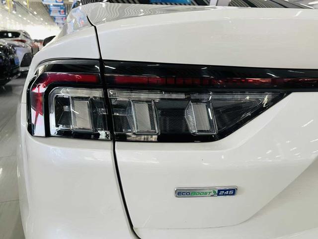 Ford Mondeo 2022 thumb 11