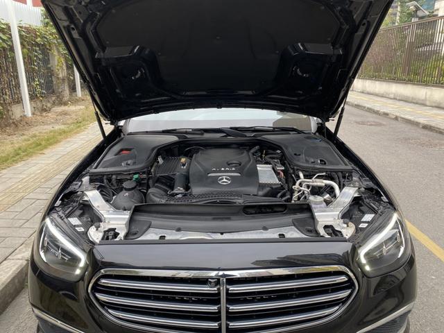 Mercedes-Benz E-Class 2022 thumb 3