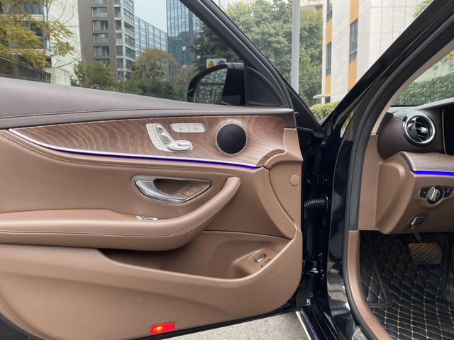 Mercedes-Benz E-Class 2022 thumb 6
