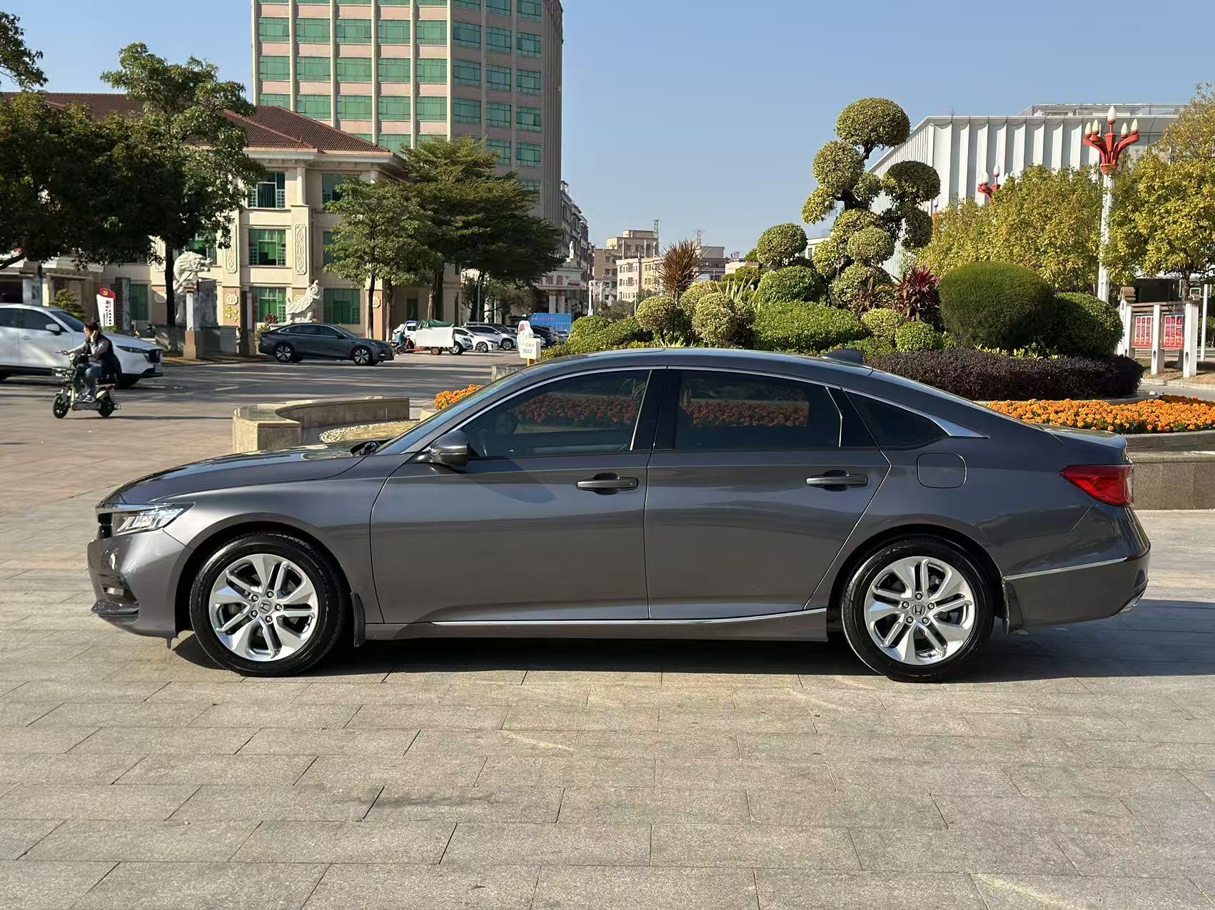 Honda Accord 2021 thumb 2