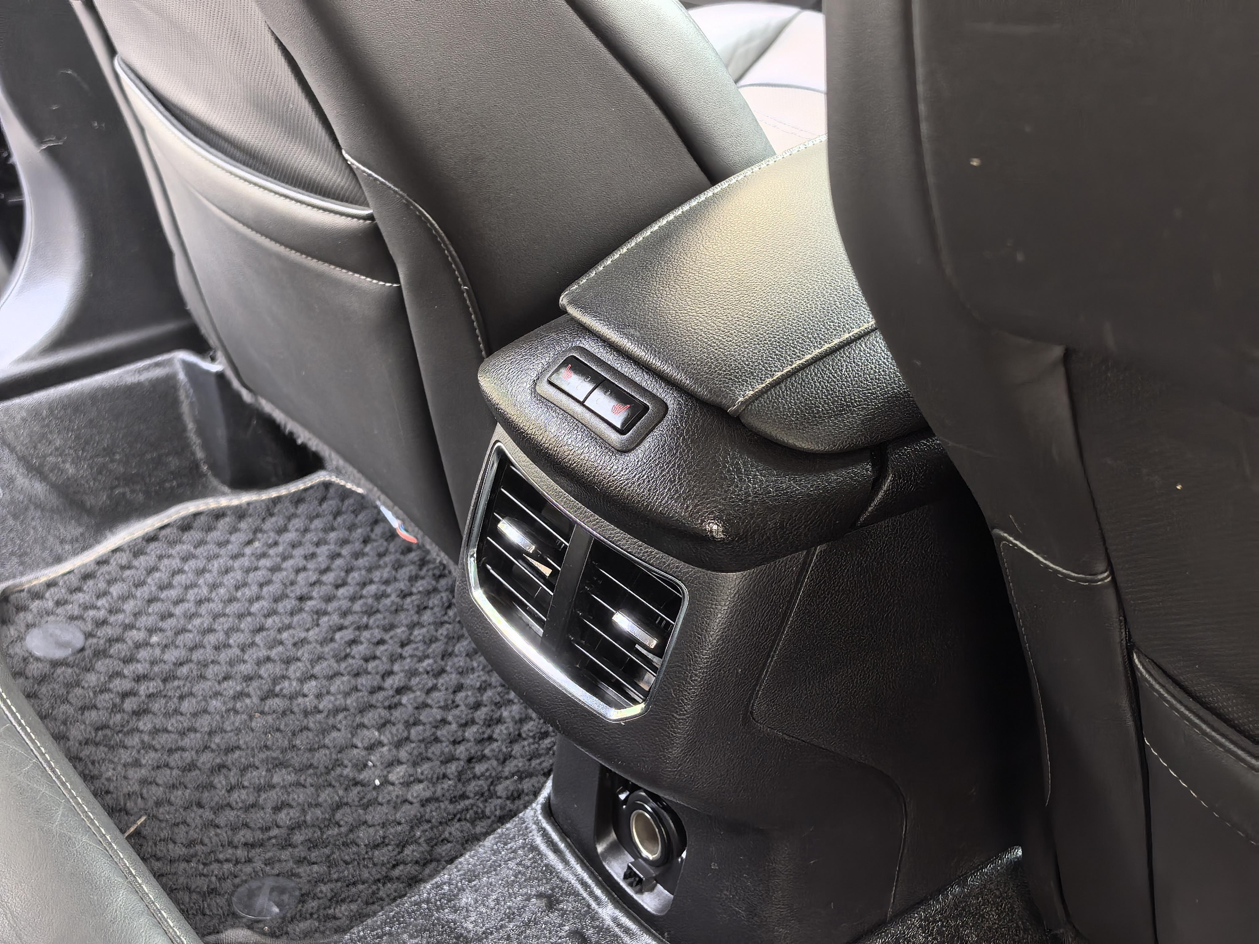 Ford Mondeo 2015 thumb 6