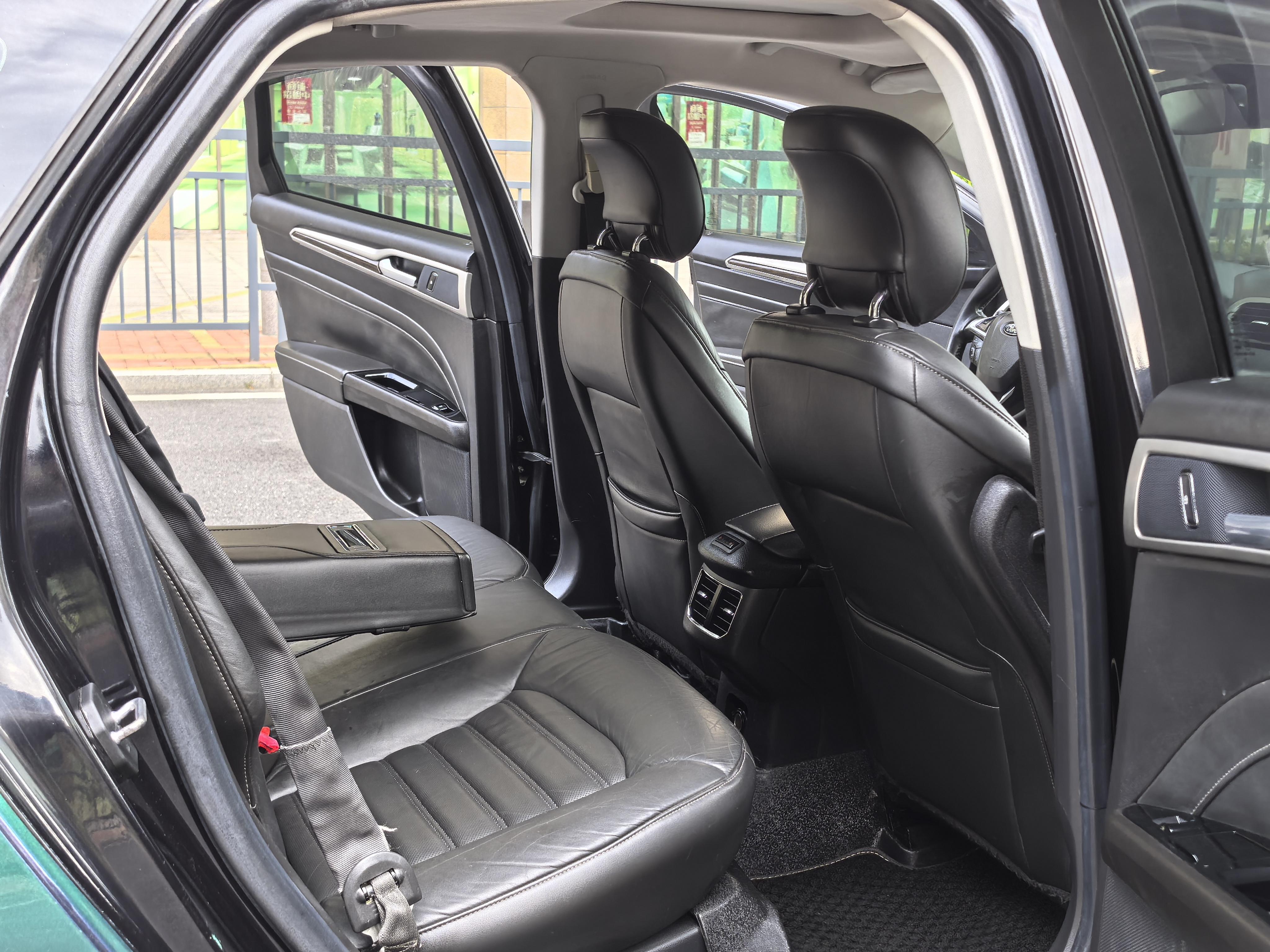 Ford Mondeo 2015 thumb 12