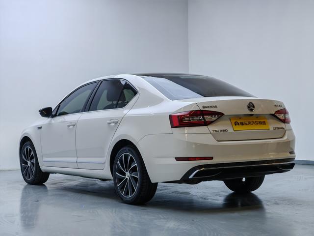 Skoda Octavia 2020 thumb 3