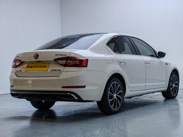 Skoda Octavia 2020 thumb 5