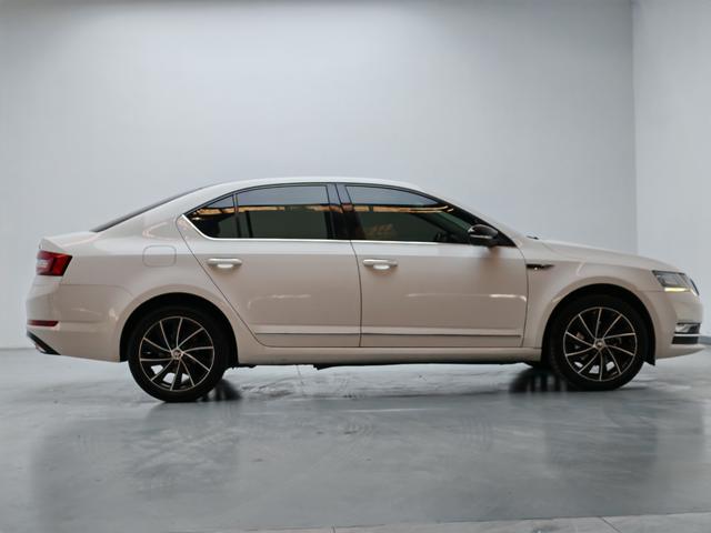 Skoda Octavia 2020 thumb 6