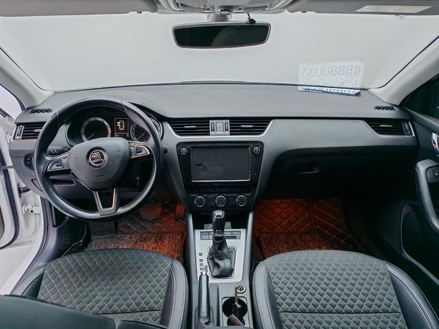 Skoda Octavia 2020 thumb 12