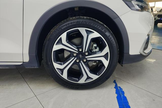 Ford Focus ST 2021 thumb 2