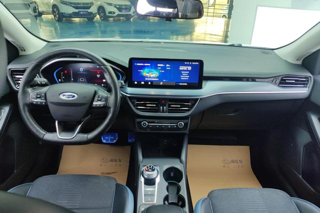 Ford Focus ST 2021 thumb 10