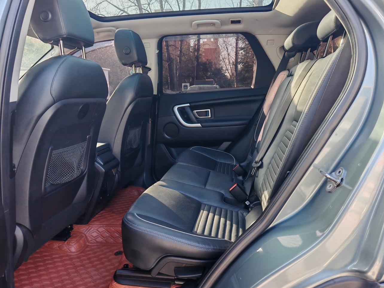 Land Rover Discovery Sport 2020 thumb 8