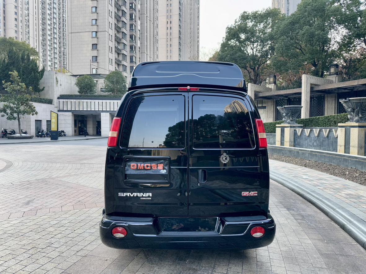 GMC Savana 2017 thumb 4