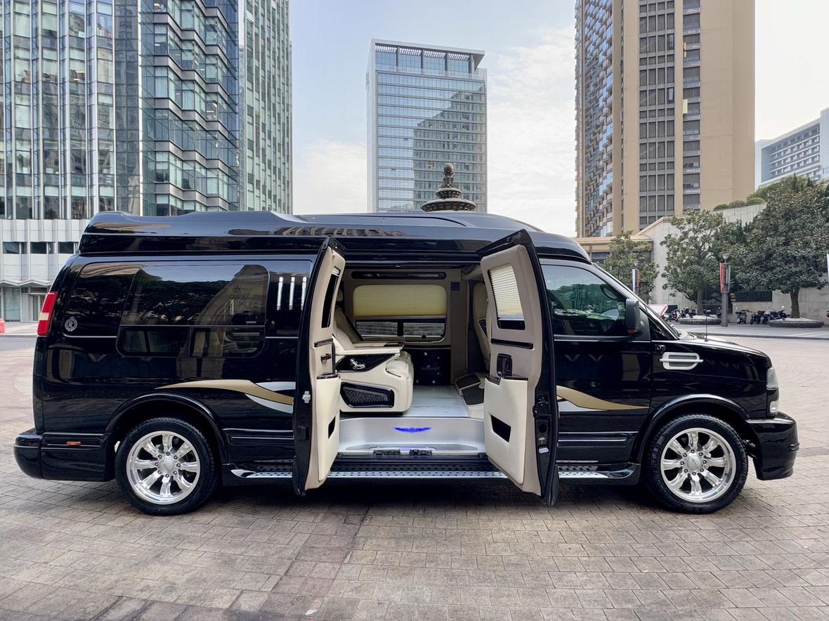 GMC Savana 2017 thumb 6