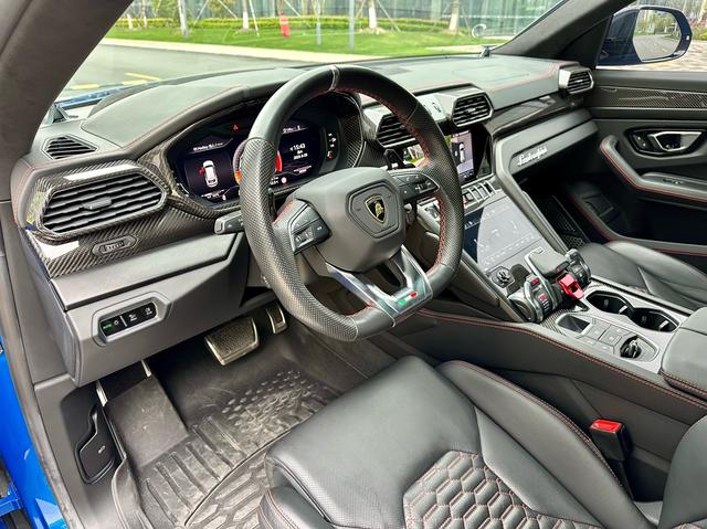 Lamborghini Urus 2021 thumb 6