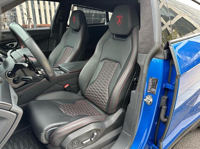 Lamborghini Urus 2021 thumb 7