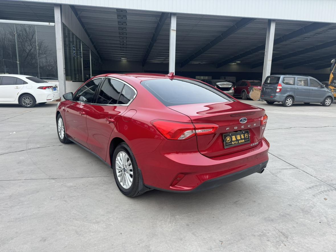 Ford Focus ST 2019 thumb 3