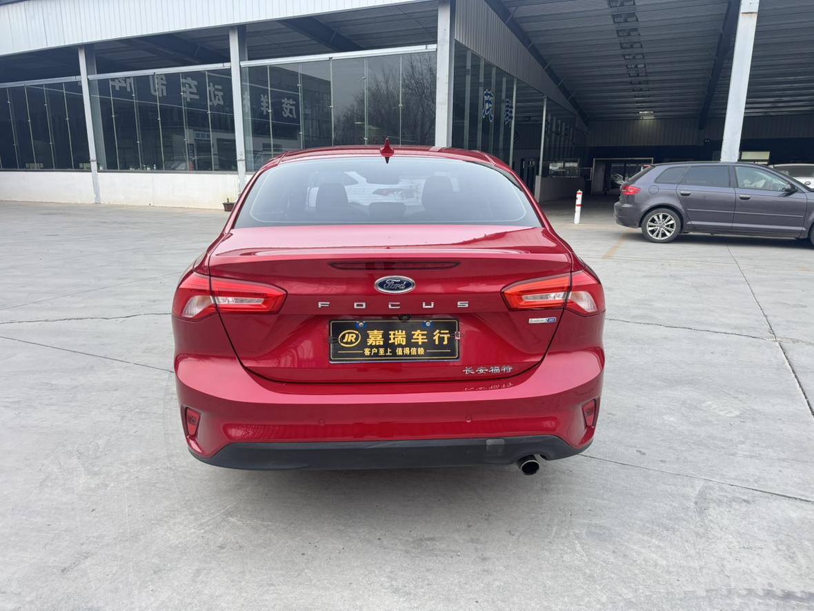 Ford Focus ST 2019 thumb 4