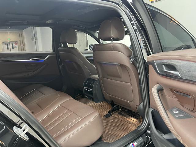 BMW 5 серии 2021 thumb 4