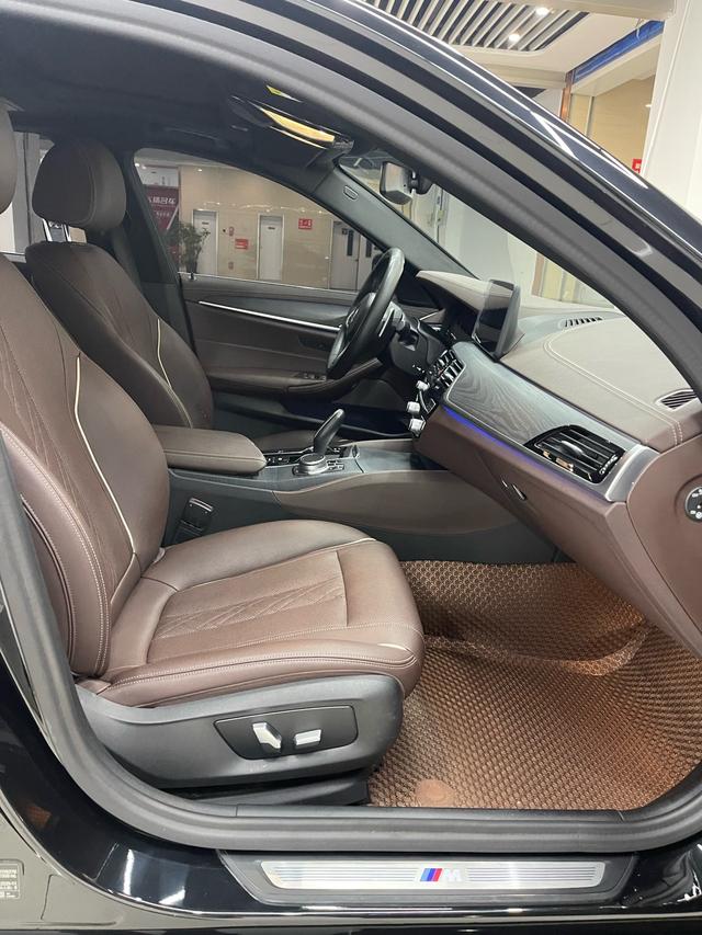 BMW 5 серии 2021 thumb 7