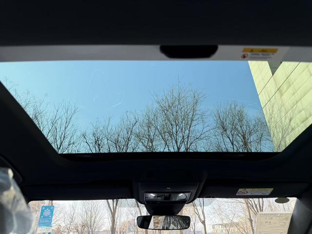 Volkswagen Golf 2025 thumb 9