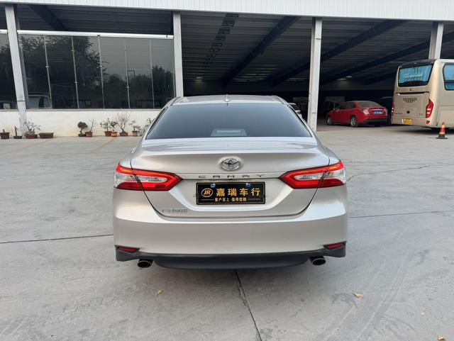 Toyota Camry 2022 thumb 2