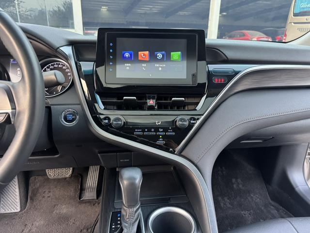 Toyota Camry 2022 thumb 10